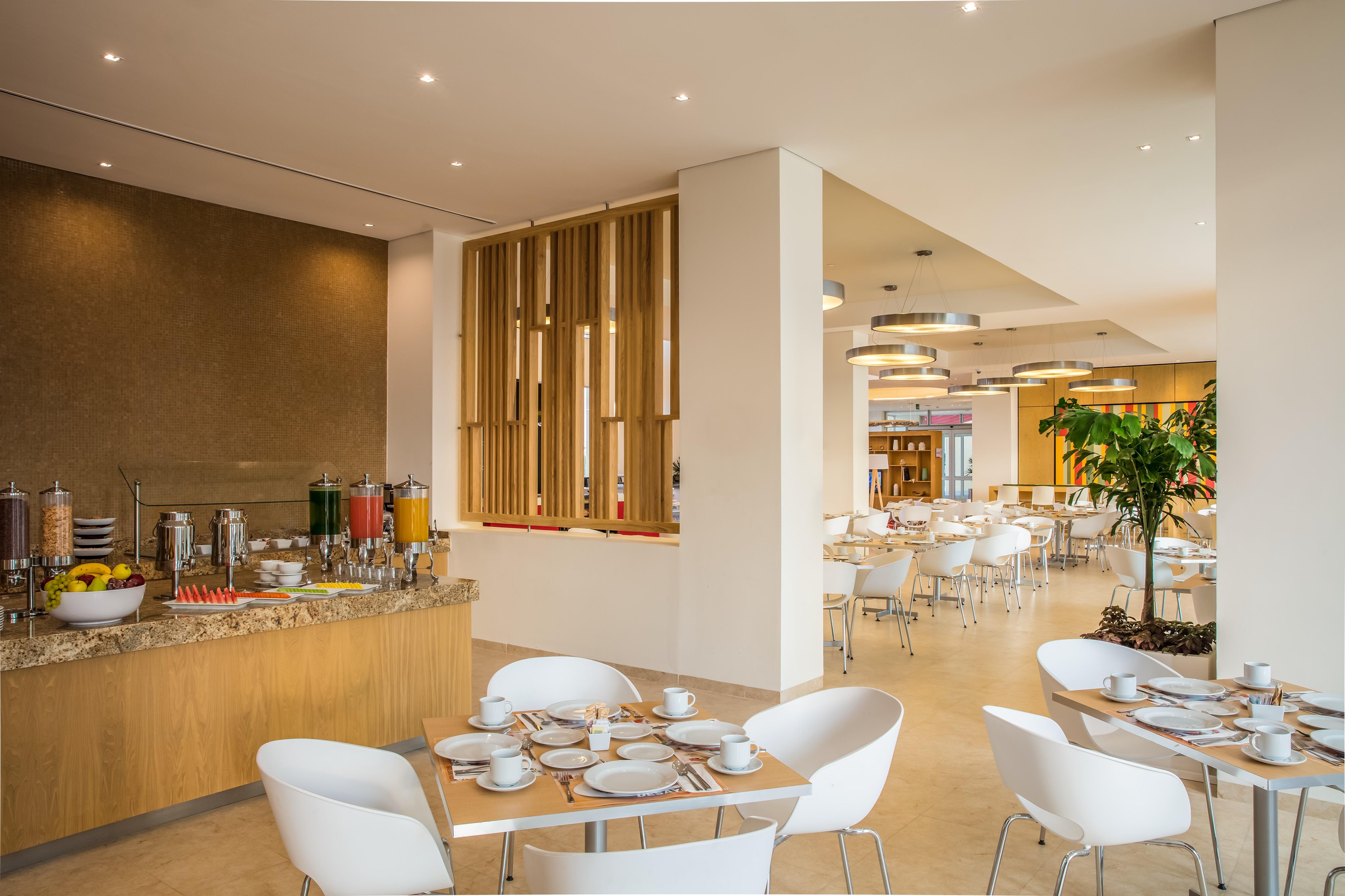 Fiesta Inn Silao Puerto Interior 외부 사진